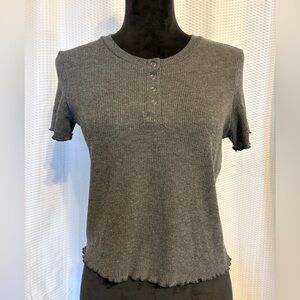 American Eagle gray ruffled short sleeve t-shirt tee size small
